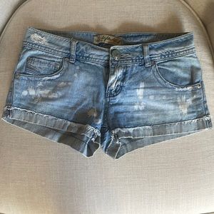 Vintage Tyte brand “bleached look” distressed soft denim jean shorts size 3